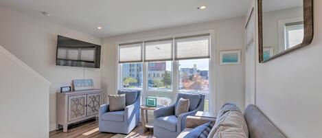 Apartment (2 Bedrooms) | Front of property