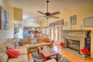 House (4 Bedrooms) | Interior