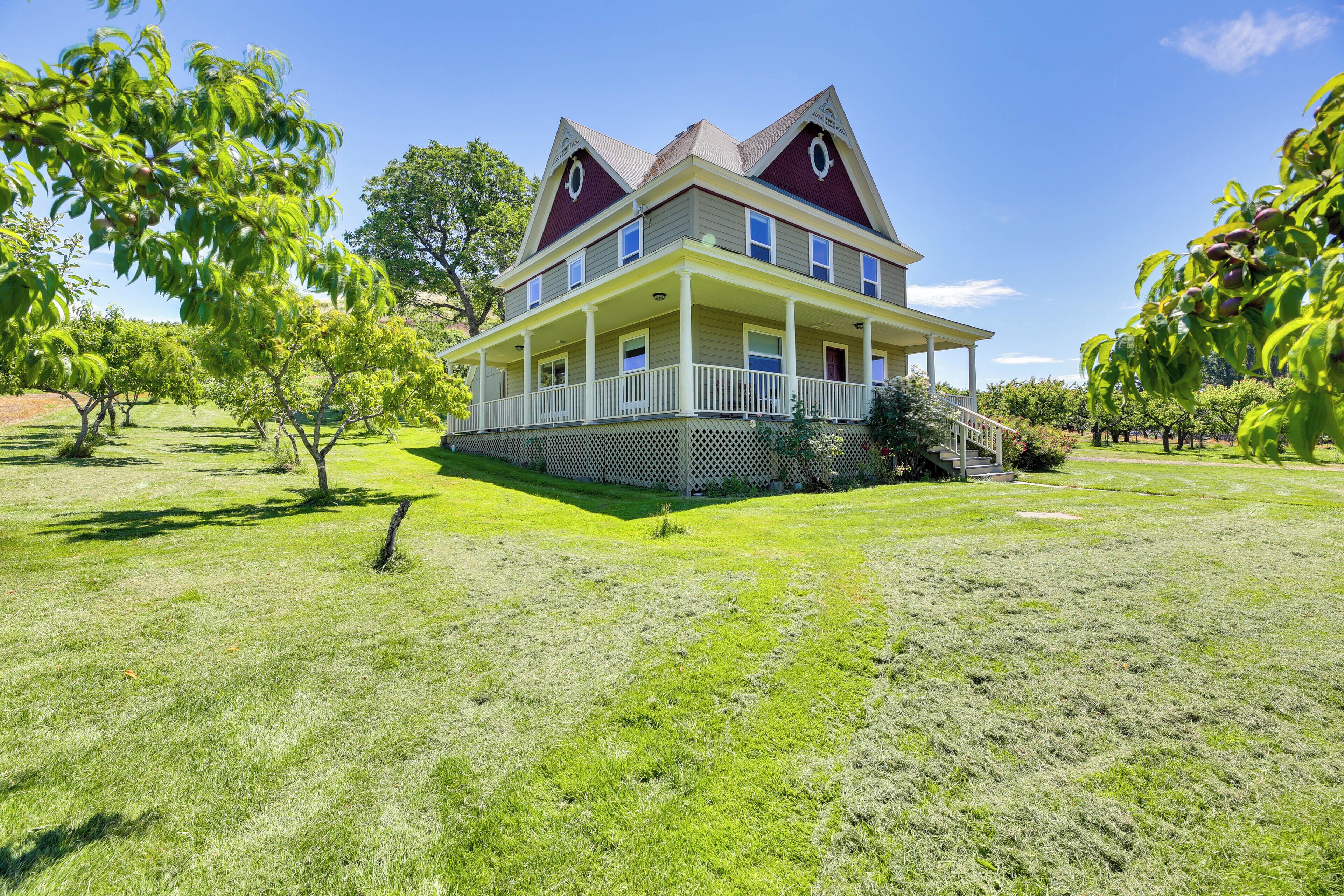 House (5 Bedrooms) | Interior