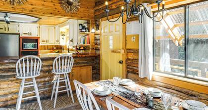 Sequoia Forest Remote Retreat! 'dreamtime Cabin'