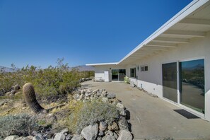Interior - Patio & Views: Eccentric Desert Hot Springs Home (Desert Hot Springs)
