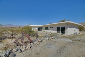 Front of property - Patio & Views: Eccentric Desert Hot Springs Home (Desert Hot Springs)