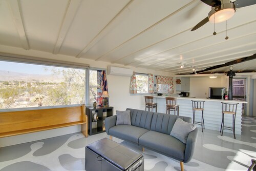 Patio & Views: Eccentric Desert Hot Springs Home