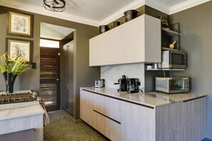 บ้านพัก (Multiple Bedrooms) | ภายใน