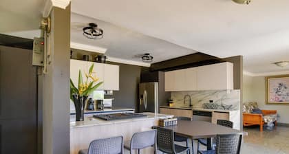 Private Heated Pool: Walk to Isla Verde Beach