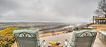 Riverfront Arkansas Retreat Near Fishing & Hiking!