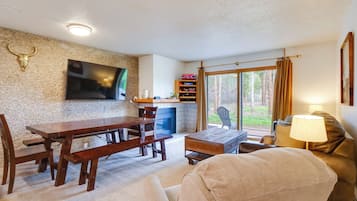 Apartment (3 Bedrooms) | Front of property