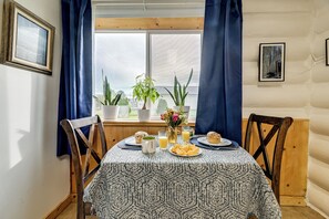 House (1 Bedroom) | Interior