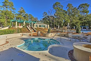 Apartment (2 Bedrooms) | Interior - 1 Mi to North Myrtle Beach: Resort Condo w/ Porch (North Myrtle Beach)
