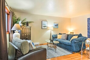 Apartment (1 Bedroom) | Interior - Serene Kenai Condo < 4 Mi to Kenai Beach! (Kenai)