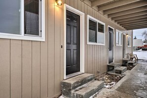 Apartment (1 Bedroom) | Interior - Serene Kenai Condo < 4 Mi to Kenai Beach! (Kenai)