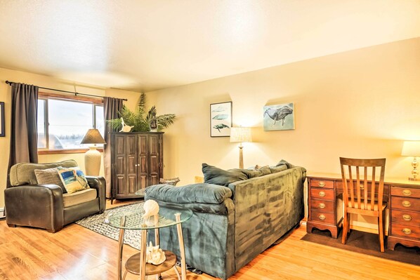 Apartment (1 Bedroom) | Interior - Serene Kenai Condo < 4 Mi to Kenai Beach! (Kenai)