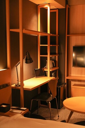 Estudio urbano | Edredón, escritorio, insonorización y wifi gratis 