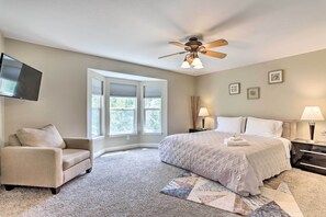 House (5 Bedrooms) | Interior