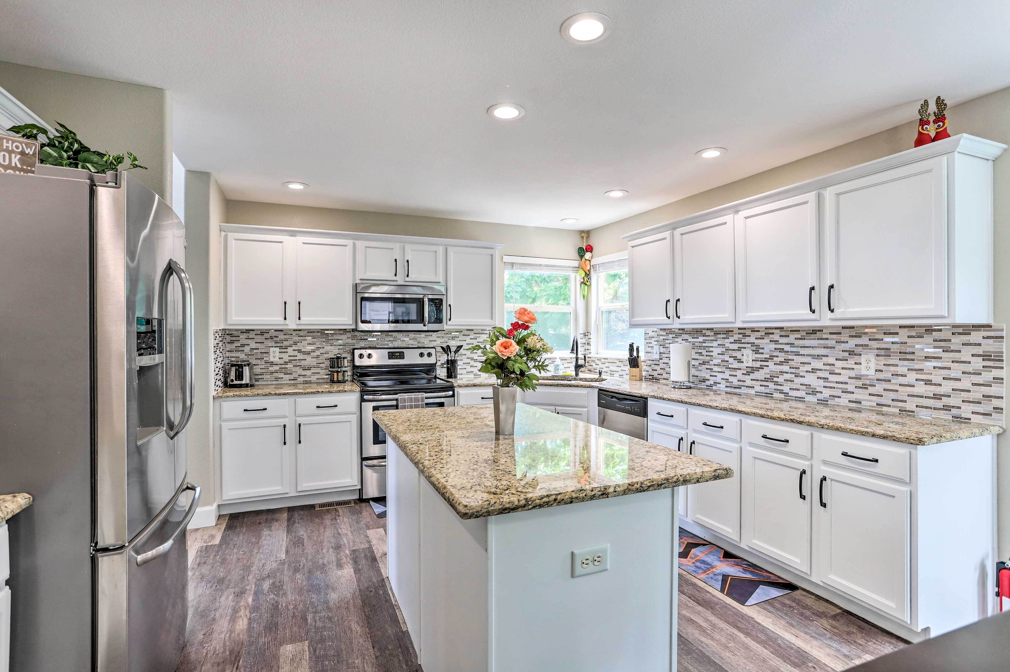 House (5 Bedrooms) | Interior