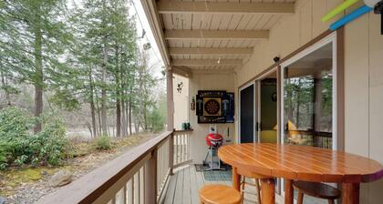 Riverfront Retreat w/ Deck: 1 Mi to Loon Mtn!