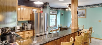 Riverfront Retreat w/ Deck: 1 Mi to Loon Mtn!
