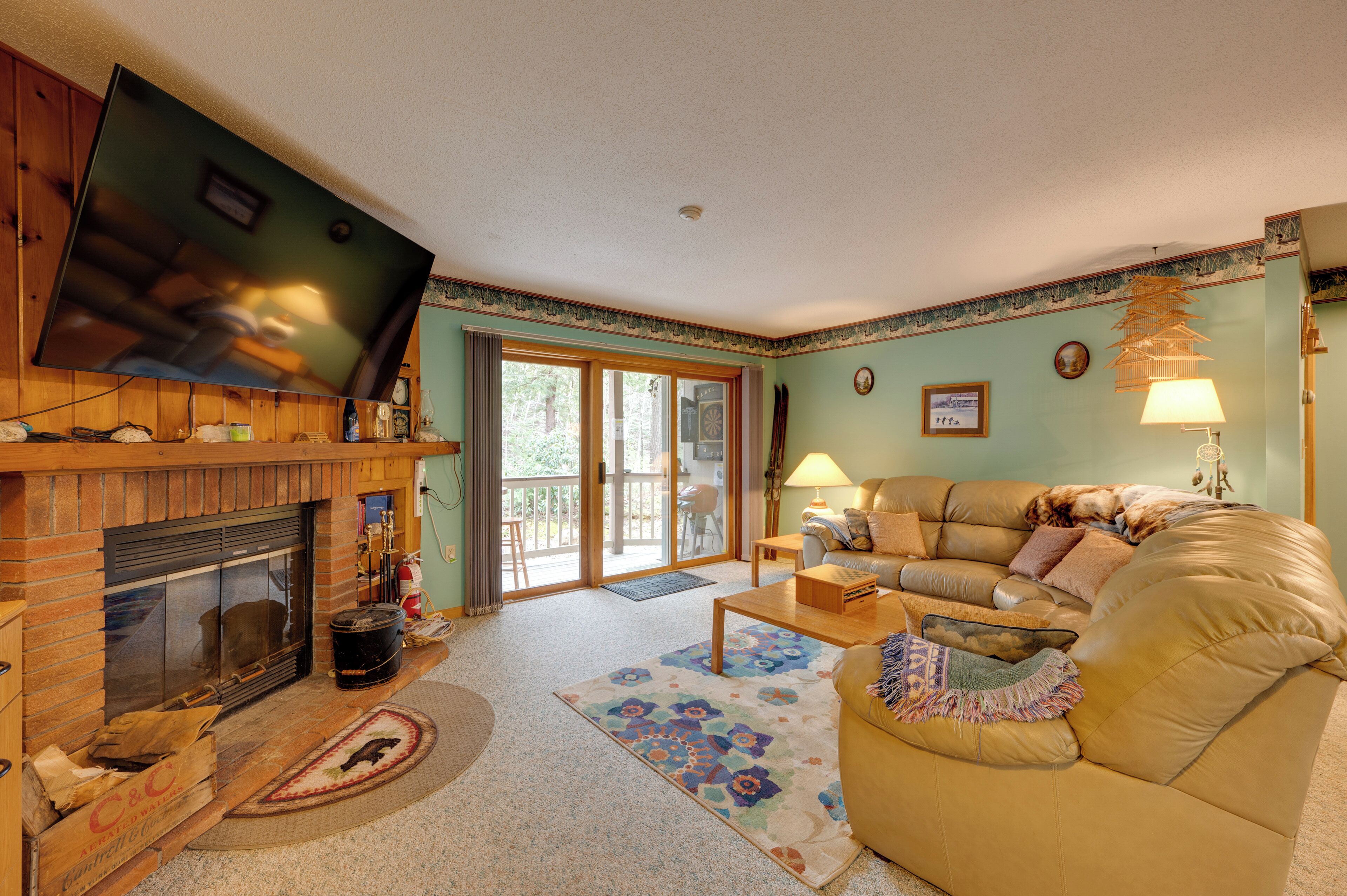 Apartment (3 Bedrooms) | Front of property