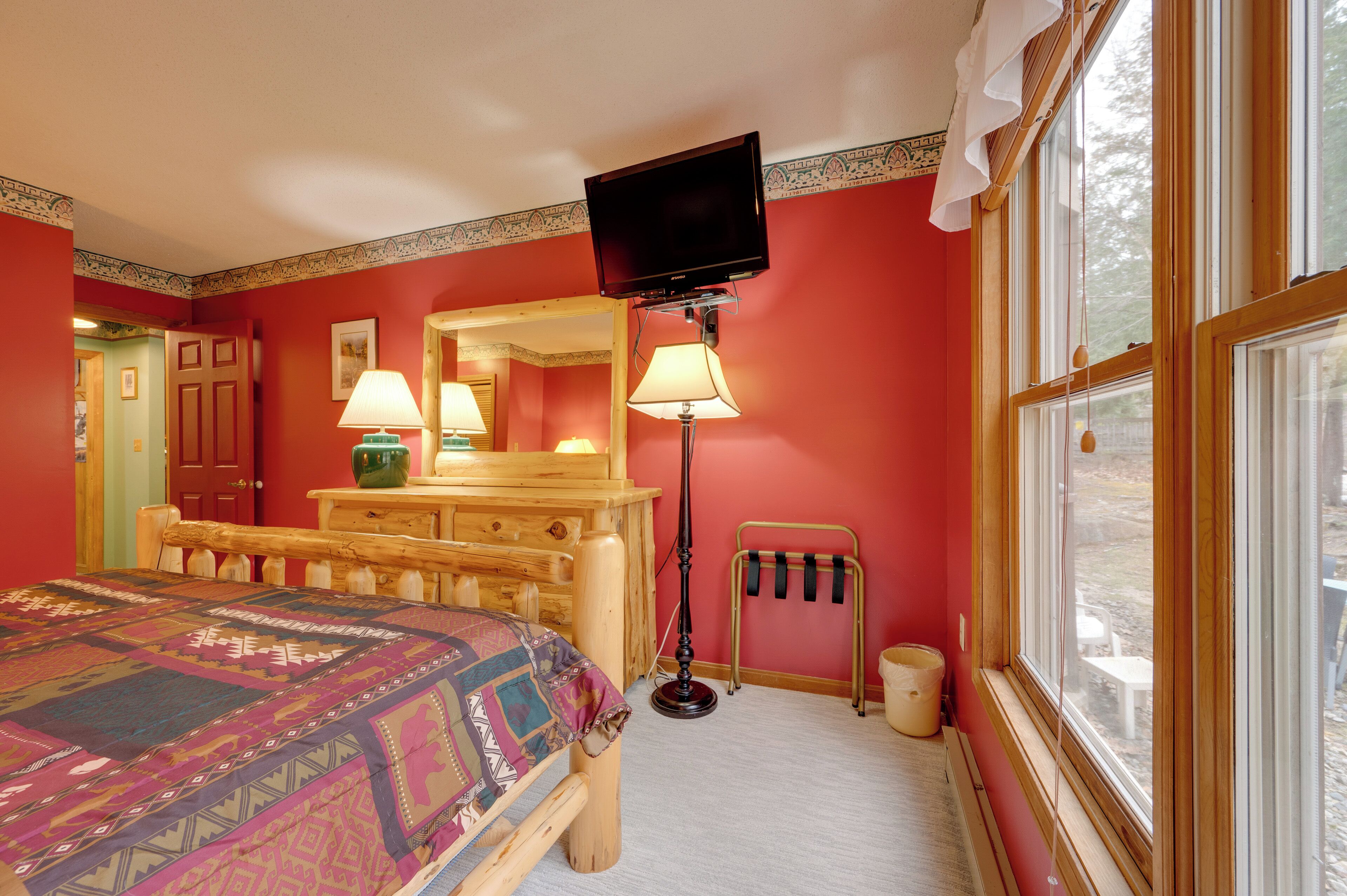 المنشأة من الداخل