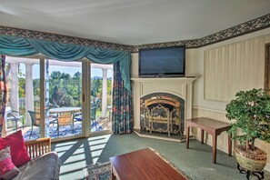 TV, fireplace - Nestlenook Victorian Condo ~6 Mi to Attitash! (Jackson)