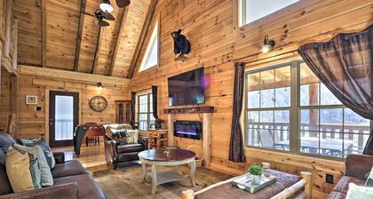 1 Mi to Dtwn Gatlinburg: Cabin w/ Game Room