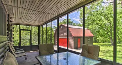 Rustic Cabin w/ Screened Deck: 8 Mi to Dollywood