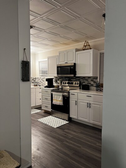 Lake Sebring Remodel Happy House. Tranquil ,Cozy with Amenities!