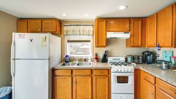 Cottage (3 Bedrooms) | Interior