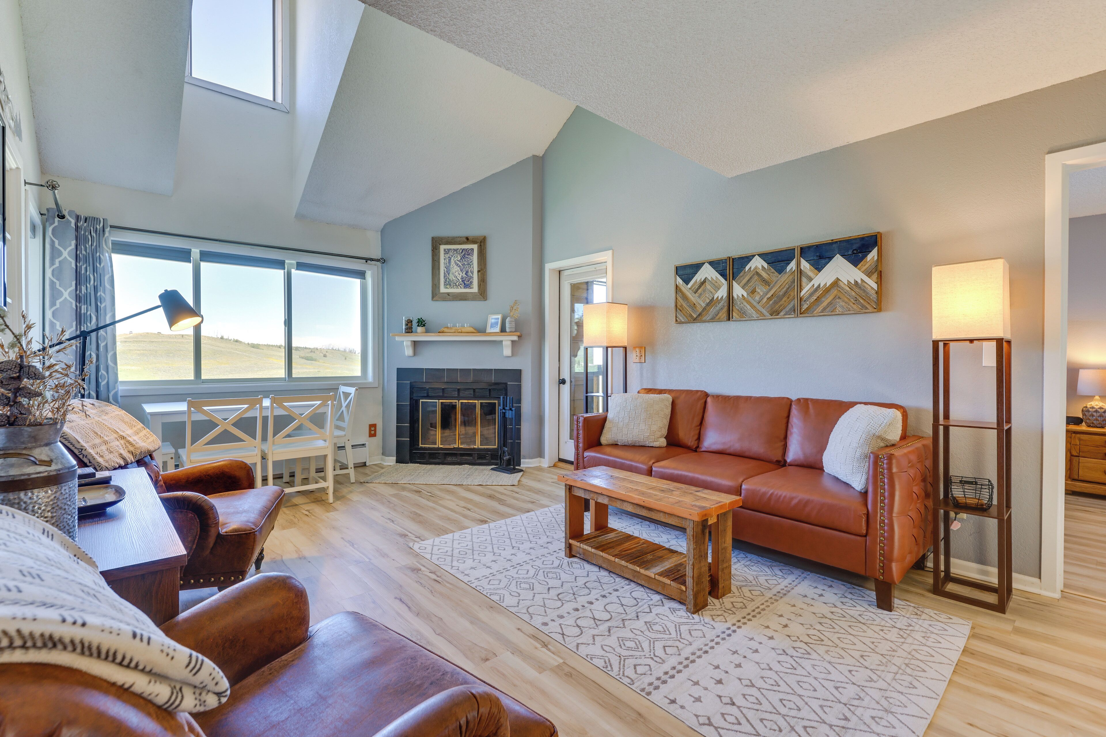 Apartment (2 Bedrooms) | Front of property