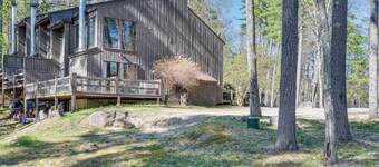 0.5 Mi to Dtwn & Trails: Conway Condo w/ Hot Tub!