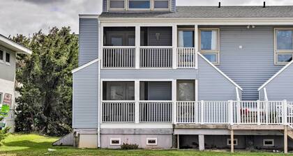 Walk to Dewey Beach: Bright Condo w/ Balcony!