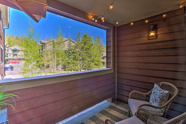 Apartment (2 Bedrooms) | Interior - Walk to Gondola & Main St: Peak 9 Condo w/ Balcony (Breckenridge)