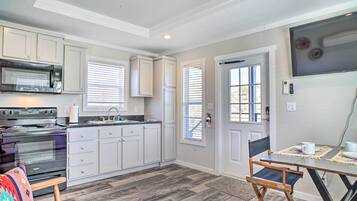 House (1 Bedroom) | Interior