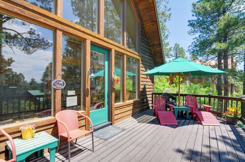 Pagosa Springs Chalet w/ Mtn Views, Near Downtown!