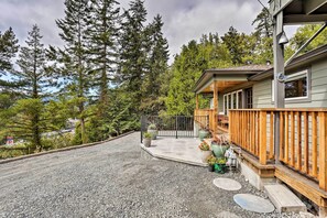 House (3 Bedrooms) | Interior - 'coastal Soul' Arcata Area California Home (Blue Lake)