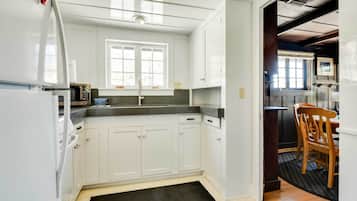 Rumah (2 Bedrooms) | Interior