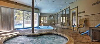 Creekside Frisco Condo w/ Views & Pool Access!