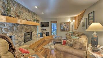 Apartment (3 Bedrooms) | Front of property