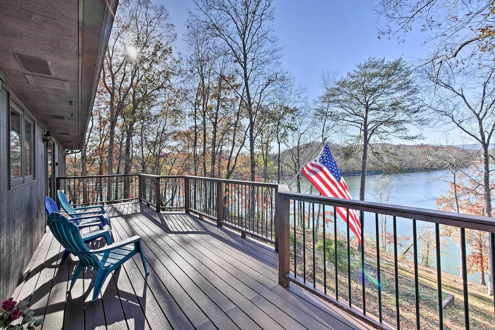 Chickamauga Lake Vacation Rental w/ Boat Dock! - Watts Bar Lake, TN