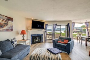 Apartment (2 Bedrooms) | Interior - Resort Condo on Smith Mtn Lake (Moneta)