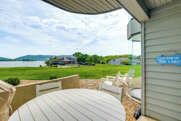 Apartment (2 Bedrooms) | Interior - Resort Condo on Smith Mtn Lake (Moneta)