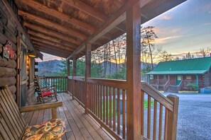House (2 Bedrooms) | Interior - Pigeon Forge Cabin w/ Hot Tub & Mountain Views! (Pigeon Forge)