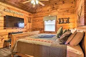 House (2 Bedrooms) | Interior - Pigeon Forge Cabin w/ Hot Tub & Mountain Views! (Pigeon Forge)