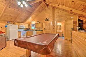 Interior - 'mountain Dream Cabin' w/ Deck, 7 Mi to Gatlinburg (Sevierville)