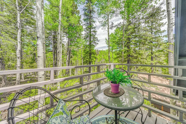 House (3 Bedrooms) | Interior - Quaint Cloudcroft Cabin w/ Stunning Forest Views! (Cloudcroft)