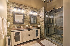 Interior - 'altitude Adjustment' Angel Fire Cabin w/ Deck (Angel Fire)