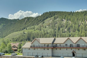 Apartment (2 Bedrooms) | Interior - Lavish Escape - 3 Mi From Beaver Creek Resort! (Avon)