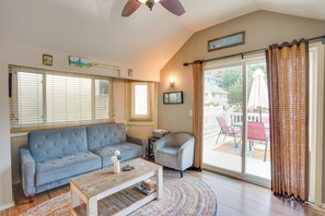 House (1 Bedroom) | Interior