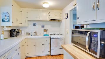 House (1 Bedroom) | Interior