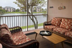 Interior - Jupiter Bay Condo w/ Pool < Half Mile to Beach! (Jupiter)